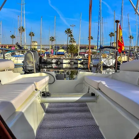 Sailboat Botel Barcelona